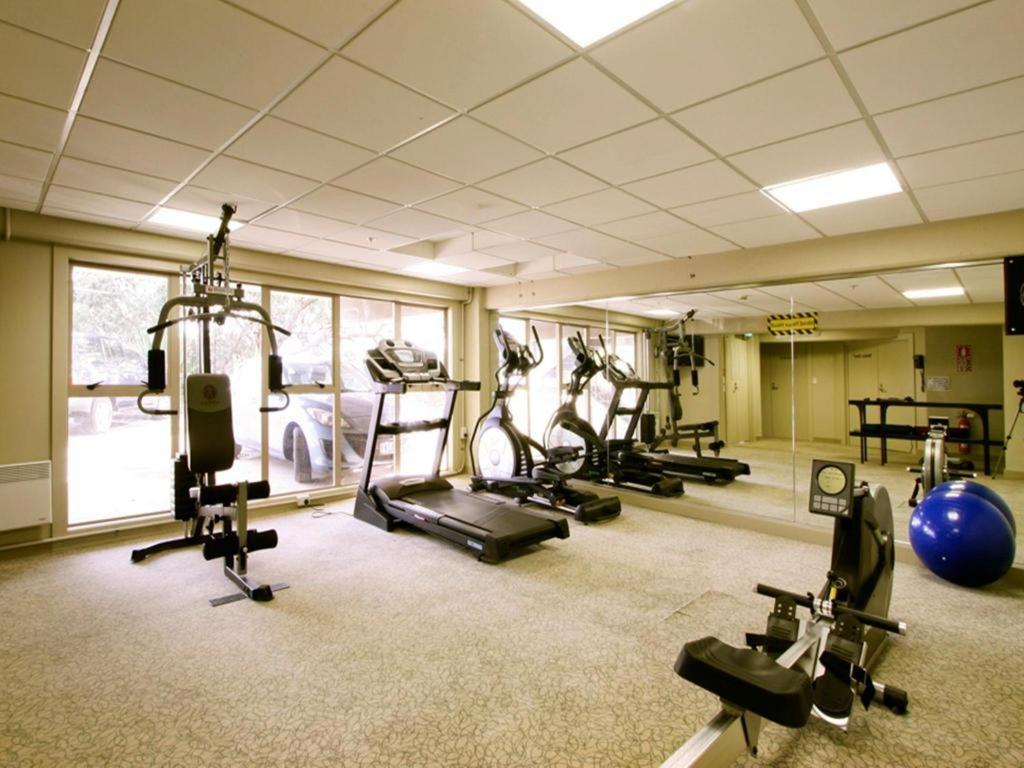 Vr Takapuna Auckland Ngoại thất bức ảnh A typical gym