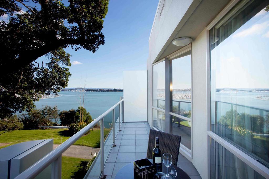 Vr Takapuna Auckland Ngoại thất bức ảnh View from a suite at the Crowne Plaza Hotel, Auckland