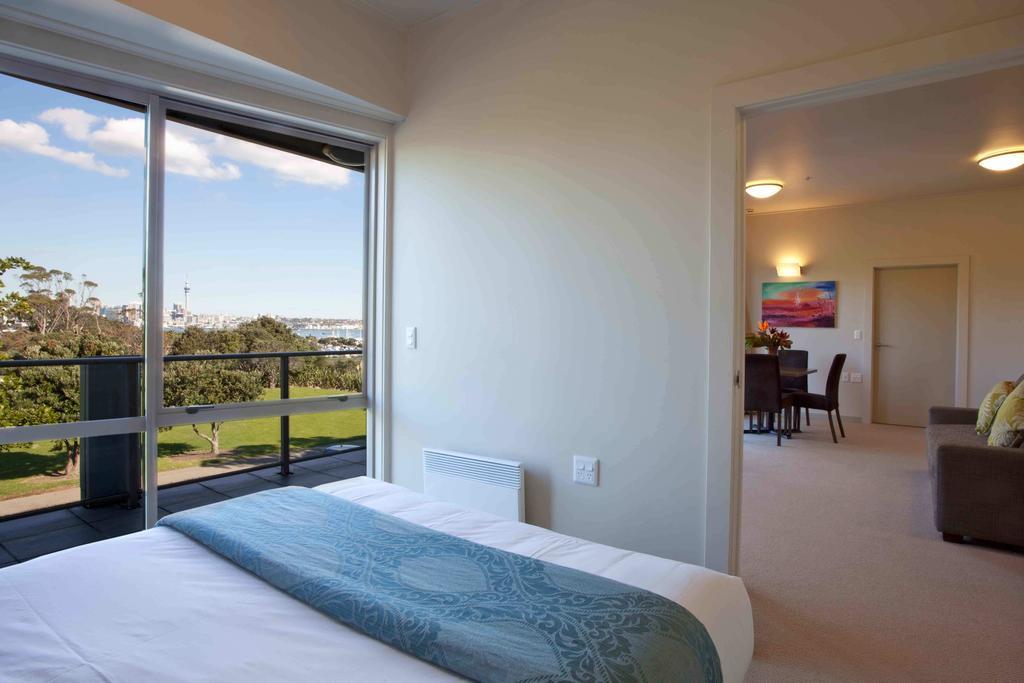 Vr Takapuna Auckland Ngoại thất bức ảnh A typical apartment at the hotel