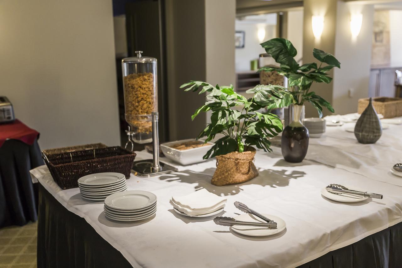 Vr Takapuna Auckland Ngoại thất bức ảnh A buffet table